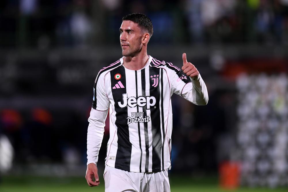 亚冠二级半场：纳塔吾头球造险，巴吞联0-0战平淡滨尼流浪者