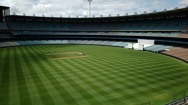 球員之間更 球員之間更