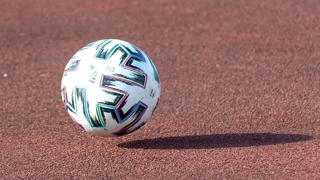 洲足坛的新 洲足坛的新